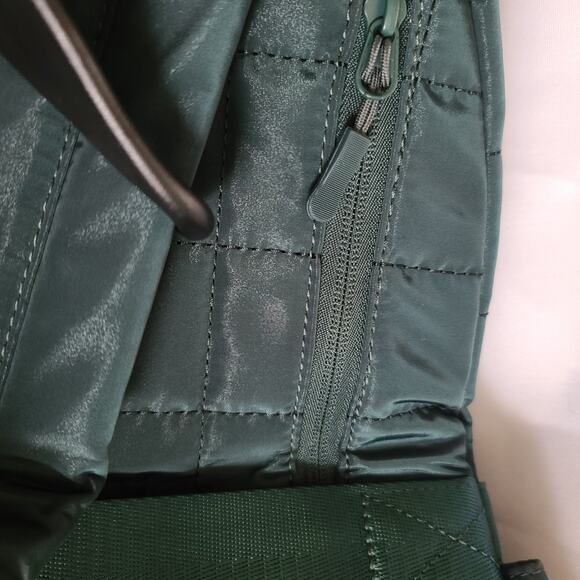 Sucipi Green Quilted Tennis/Pickleball/Badminton Backpack NWOT - Picture 3 of 4